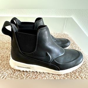 NIB Nike Air Max Thea Mid, W 6.5